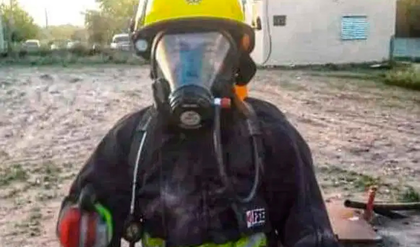 Un joven bombero le salvó la vida a una beba de 25 días
