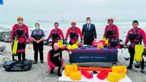 Bomberos incorporan 21 nuevos equipos de rescate acuático