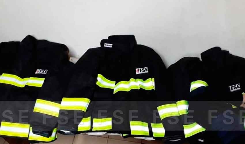 Bomberos de San Enrique con nuevos equipos de protección