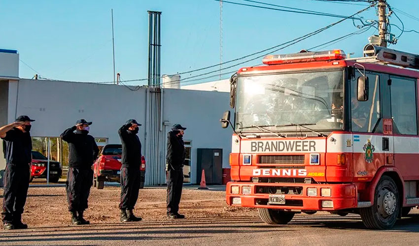 Nueva autobomba para Bomberos Voluntarios de Castex