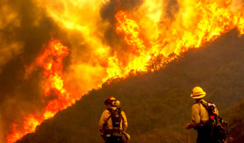México envía bomberos a combatir incendios en California