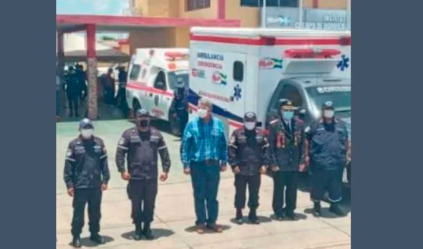 Bomberos de Mara reciben 2 ambulancias para traslados de pacientes