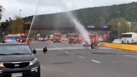 Recibimiento de la Nueva unidad de rescate de la Octava Compañía del Cuerpo de Bomberos de Santiago