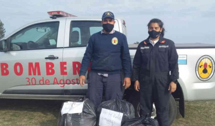 Bomberos de 30 de Agosto donó equipamiento a un cuartel de Corrientes