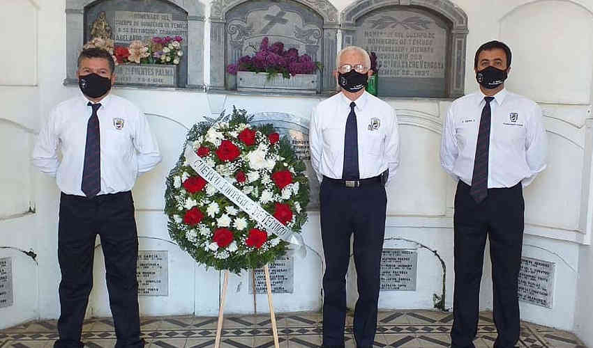 Bomberos de Temuco rindió homenaje a sus camaradas fallecidos
