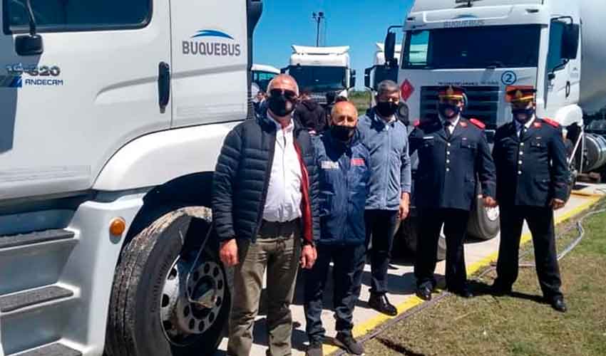 Bomberos de San Vicente recibieron la donación de un camión