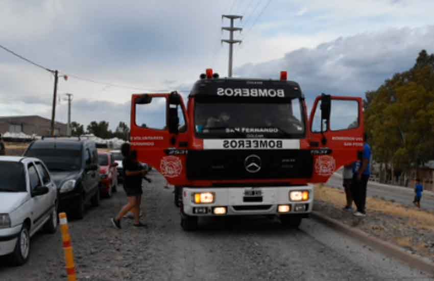 Bomberos Voluntarios de Dolavon con nueva unidad