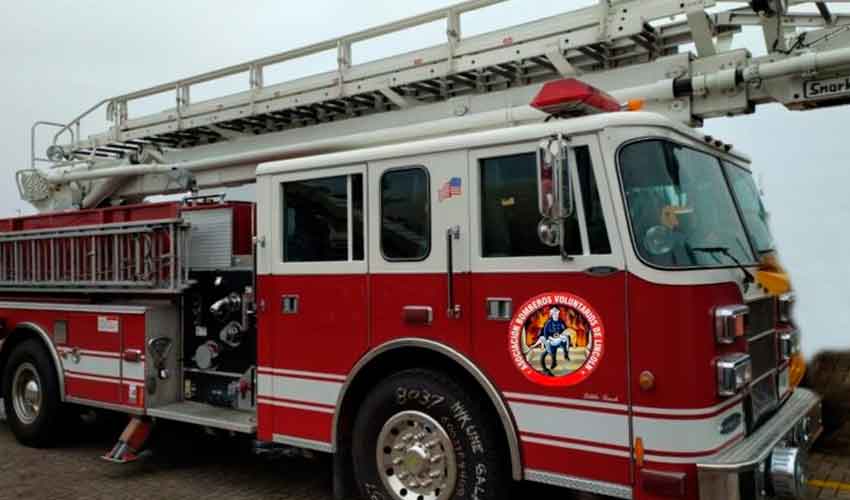 Bomberos Voluntarios de Lincoln adquirieron un autobomba y equipos