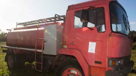 Histórico camión de bomberos a la espera de ocupar el lugar que merece