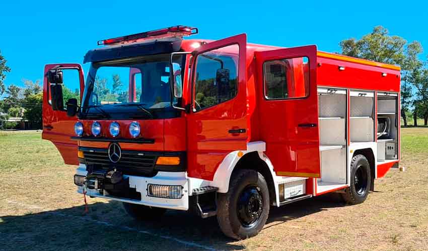 Nueva autobomba para los Bomberos Voluntarios de Intendente Alvear