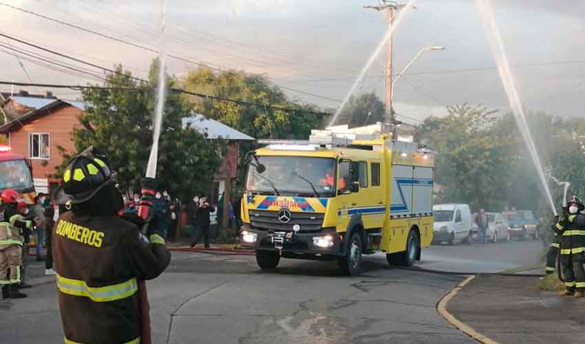 Primera compañía de Bomberos de Entre Lagos recibió nuevo carro de rescate