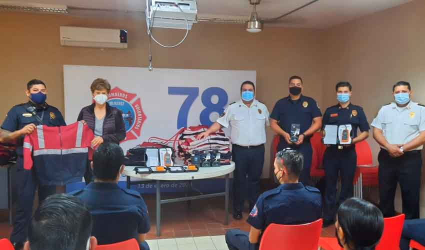 Bomberos Mazatlán recibe equipo y maquinaria