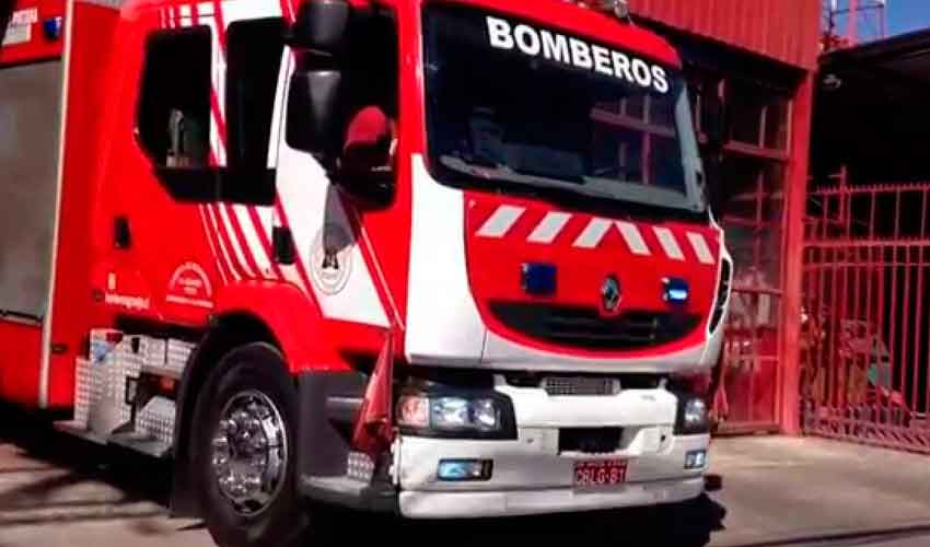 Bomberos de La Granja instalan generadores solares