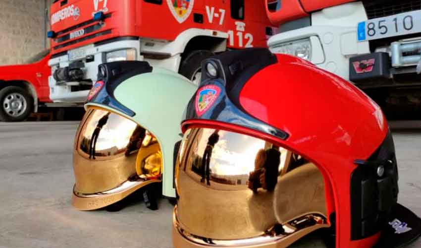 nuevos y mejores cascos para los bomberos del SEPEI