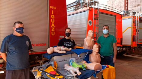 Bomberos Voluntarios recibieron equipamiento para realizar RCP