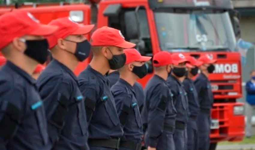 Egresó la cuarta promoción de Bomberos de la Ciudad