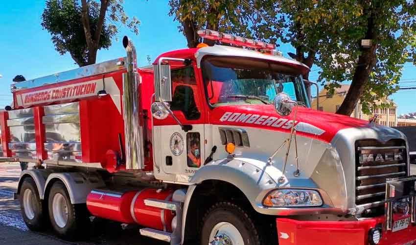 Bomberos de Constitución cuenta con un moderno camión aljibe