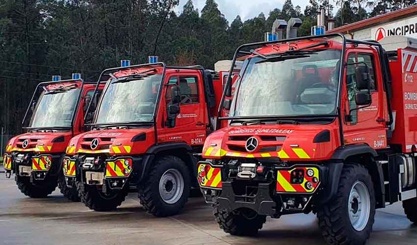 Bomberos de Navarra estrenan nuevos vehículos de emergencias