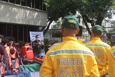 equipos Vallfirest a Bomberos del Valle de Cauca