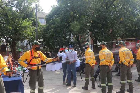 equipos Vallfirest a Bomberos del Valle de Cauca