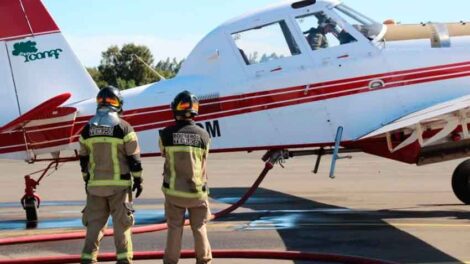 Bomberos termina abastecimiento de aeronaves para combatir incendios forestales