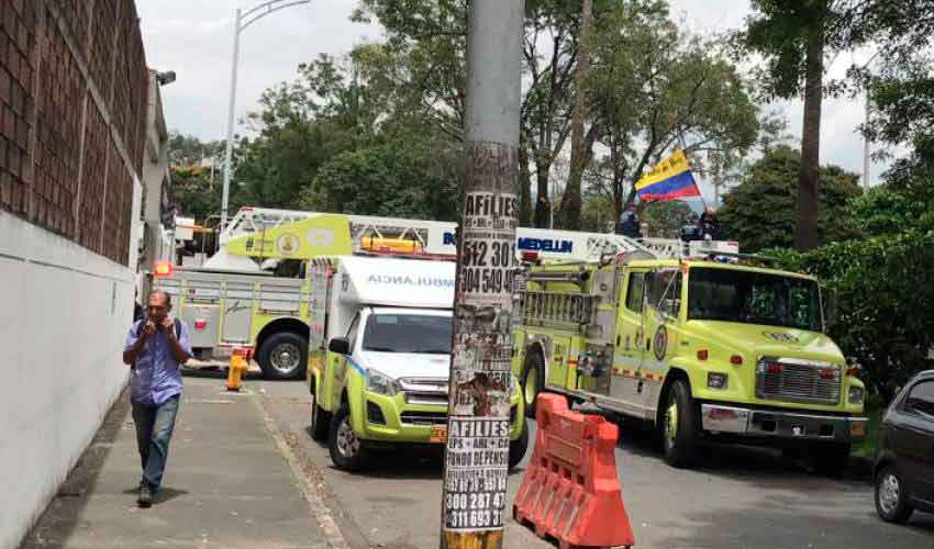Bomberos de Medellín protestaron por posibles reformas