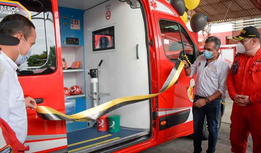 Entregan ambulancia a Bomberos Voluntarios de Barrancabermeja