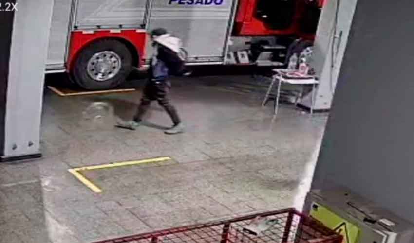 Delincuente aprovecha emergencia para robar en cuartel de Bomberos