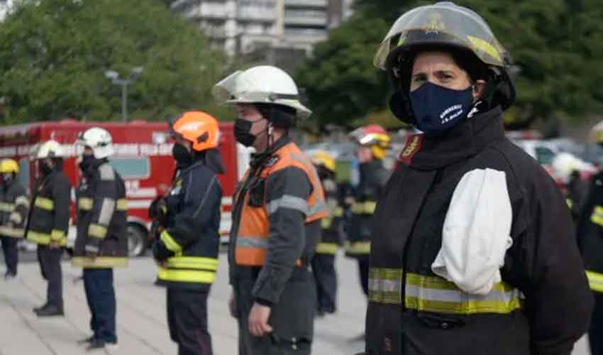 Los bomberos voluntarios comenzaron a ser vacunados masivamente