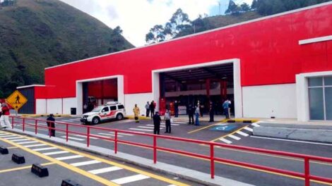 Bomberos de Cuenca inauguran una modernas instalaciones