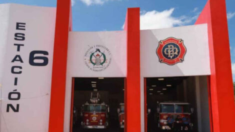 Inauguran estación de bomberos en el Parque Bicentenario