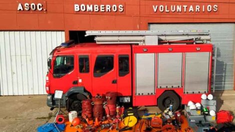 Bomberos Voluntarios de Chañar Ladeado con nuevo autobomba