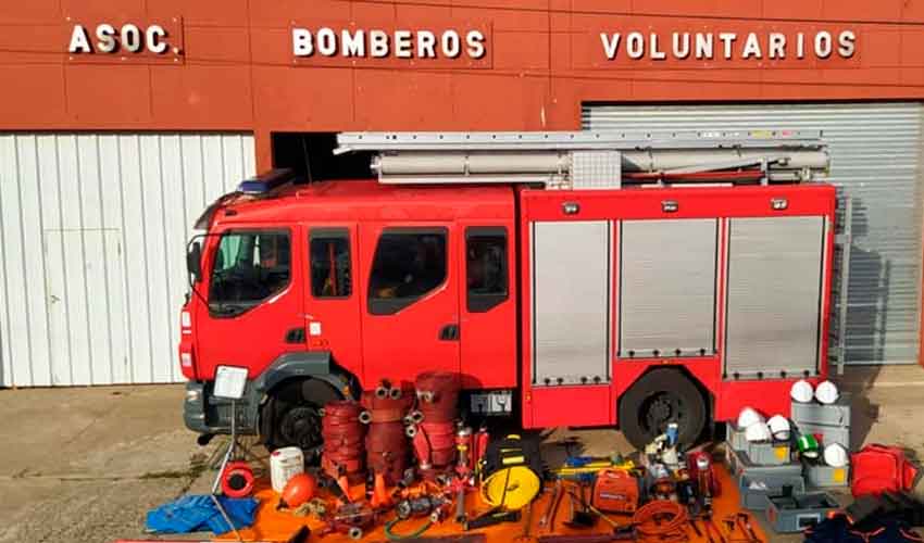 Bomberos Voluntarios de Chañar Ladeado con nuevo autobomba