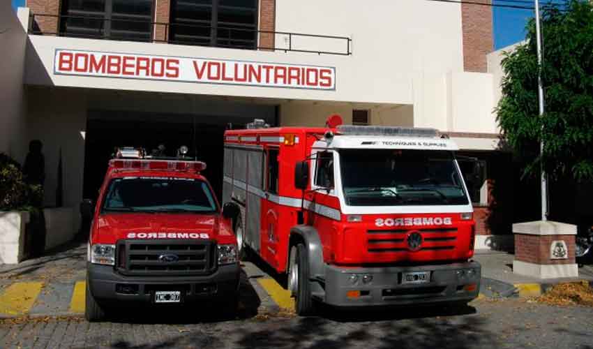 Por primera vez los Bomberos de Coronel Suárez incorporan mujeres