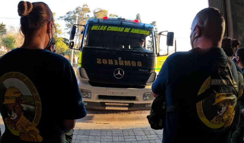 Bomberos de Villas Ciudad de América presentaron nueva unidad