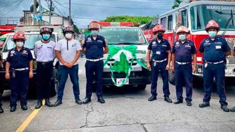 Bomberos municipales de San Felipe con nueva ambulancia