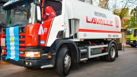 Bomberos de Lavalle sumó un nuevo camión cisterna