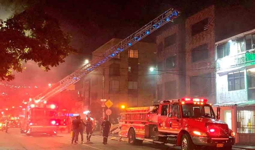 Un bombero resultó herido durante incendio en Cali