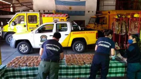 Vendieron pasteles y con lo recaudado comprarán una autobomba