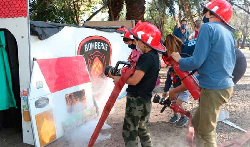 “Bomberos por un Día” visitó el Parque Saavedra