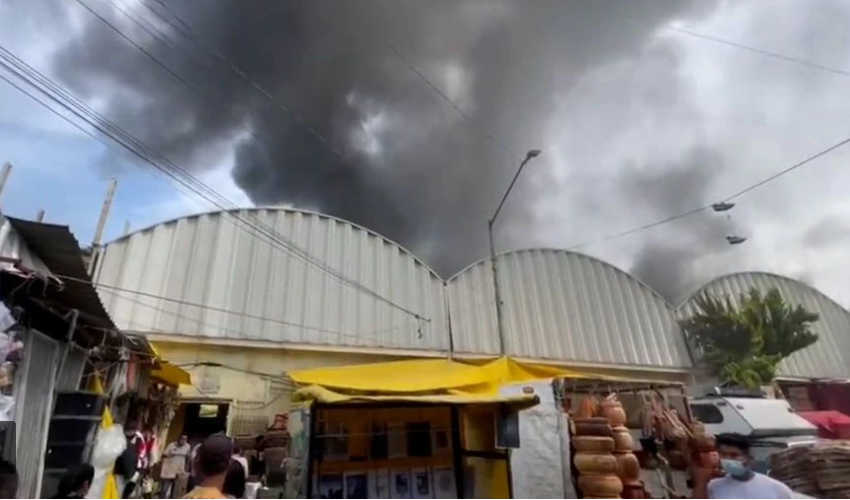 Gran incendio en el Mercado Sonora de CDMX