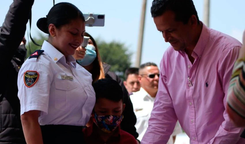 Por primera vez en la historia: una mujer hace parte del Cuerpo Oficial de Bomberos