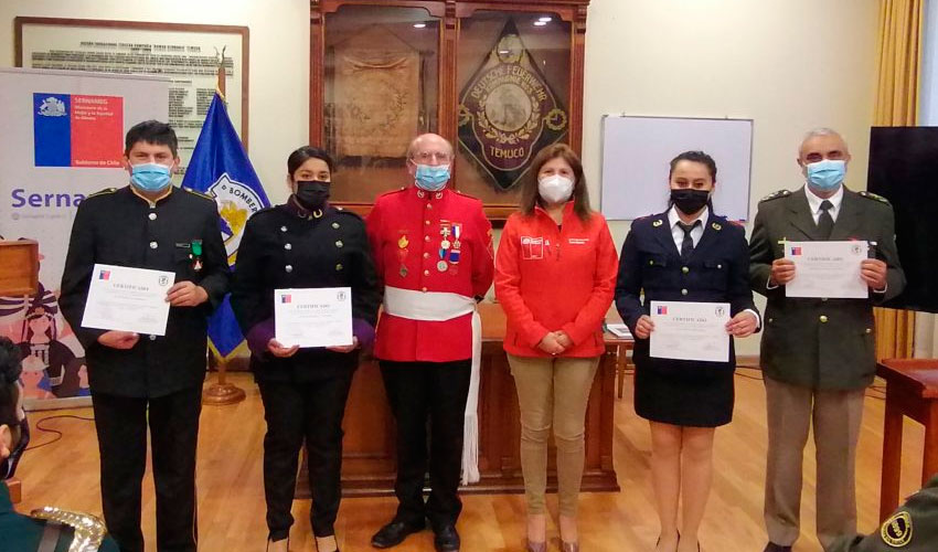 Bomberos se certifican en materia de género y violencias contra las mujeres