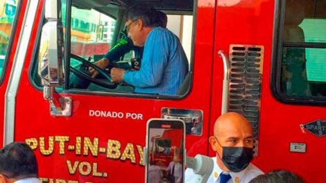 Bomberos de Los Cabos reciben donación de camión y equipo