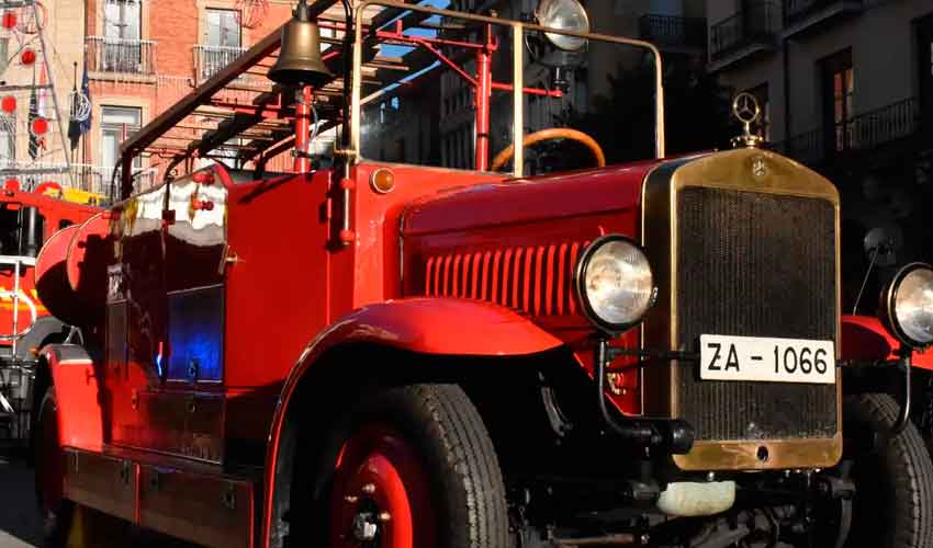 El primer camión de bomberos vuelve a las calles de Zamora