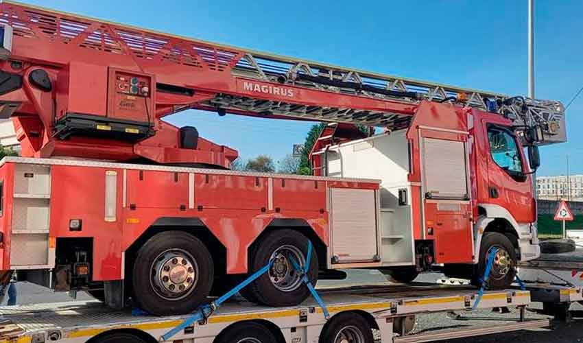 Bomberos de Ferrol con nuevo camión escalera