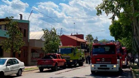 Se incendió una fábrica con productos químicos en Maipú