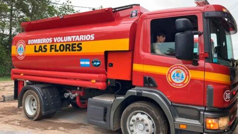 Bomberos Voluntarios Las Flores con nuevo cisterna