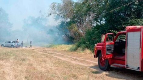 Un bombero en grave estado tras luchar contra los incendios