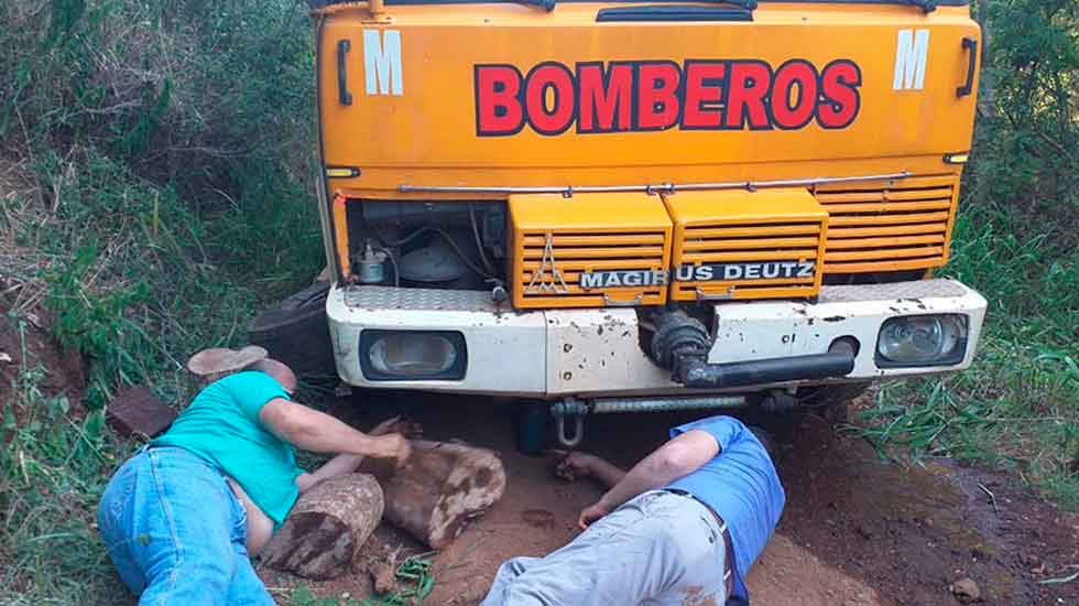 Bomberos Voluntarios de Roca necesitan un móvil con urgencia